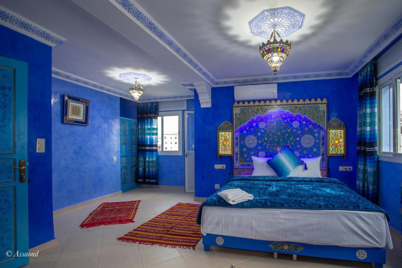 Puerta Azul Bed & Breakfast Чефчауен Екстериор снимка
