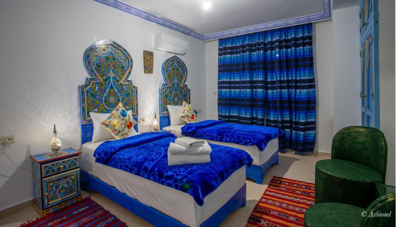 Puerta Azul Bed & Breakfast Чефчауен Екстериор снимка