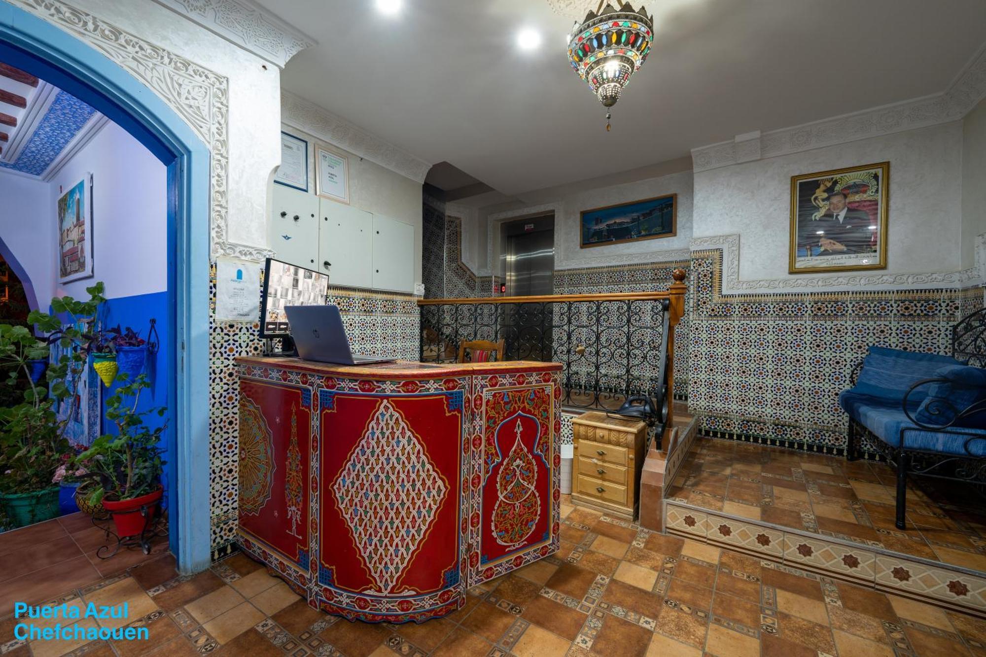Puerta Azul Bed & Breakfast Чефчауен Екстериор снимка