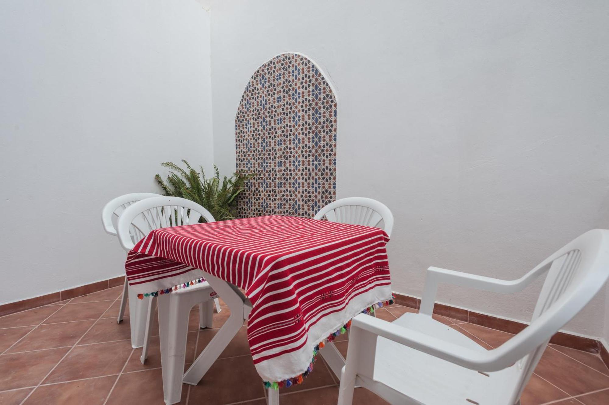 Puerta Azul Bed & Breakfast Чефчауен Екстериор снимка